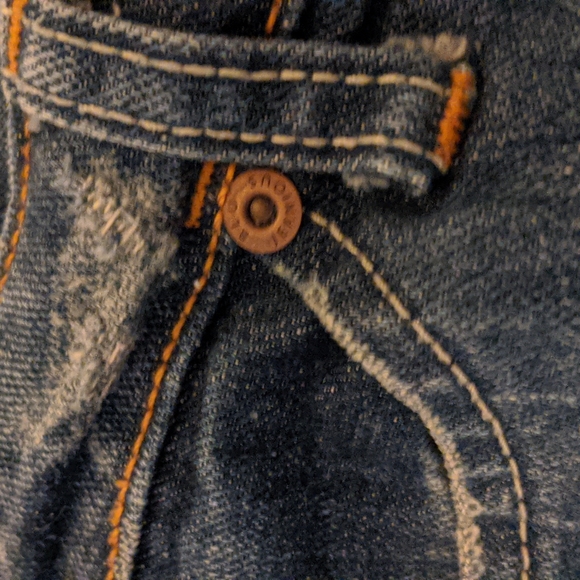 Gold Floral Embroidered Jeans, 31x34 BLU JEANIOUS. - Picture 11 of 11